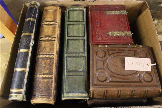 Qty of Victorian photographs and albums